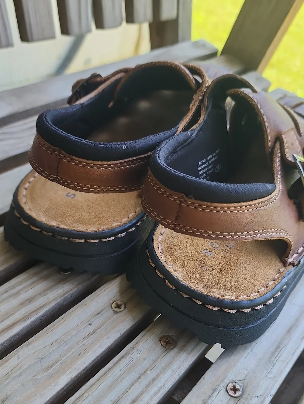 Sonoma Mens NwoT Leather Sandals